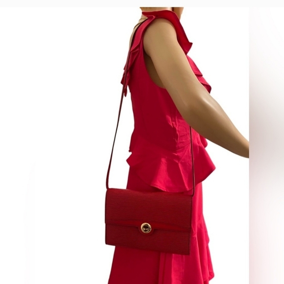 Louis Vuitton Pochette Red Epi Leather Convertible Crossbody Clutch - Picture 5 of 13